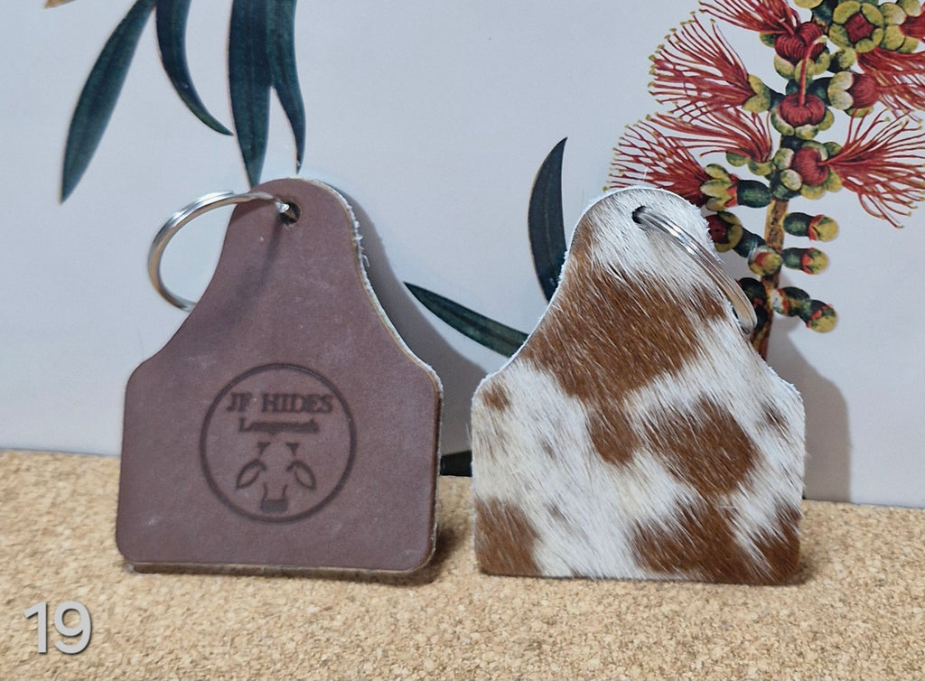Cowhide Tag keyring KR_19