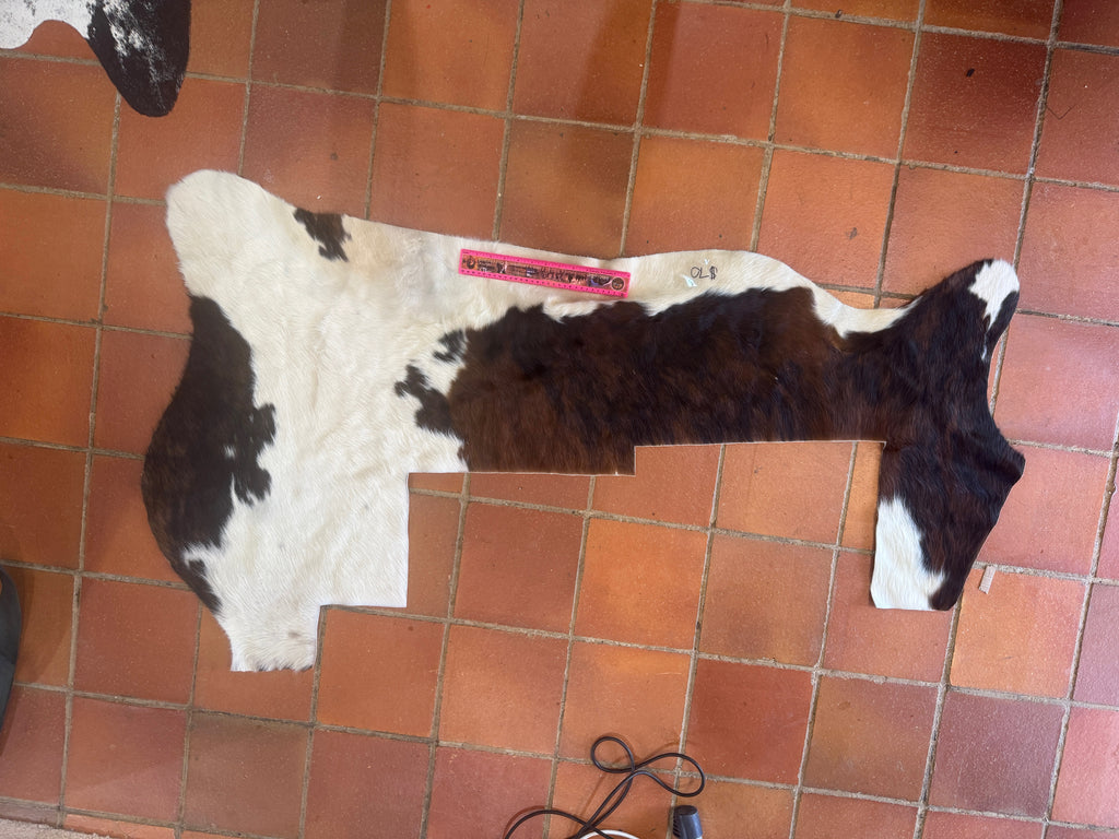 Genuine hide offcuts HO_05