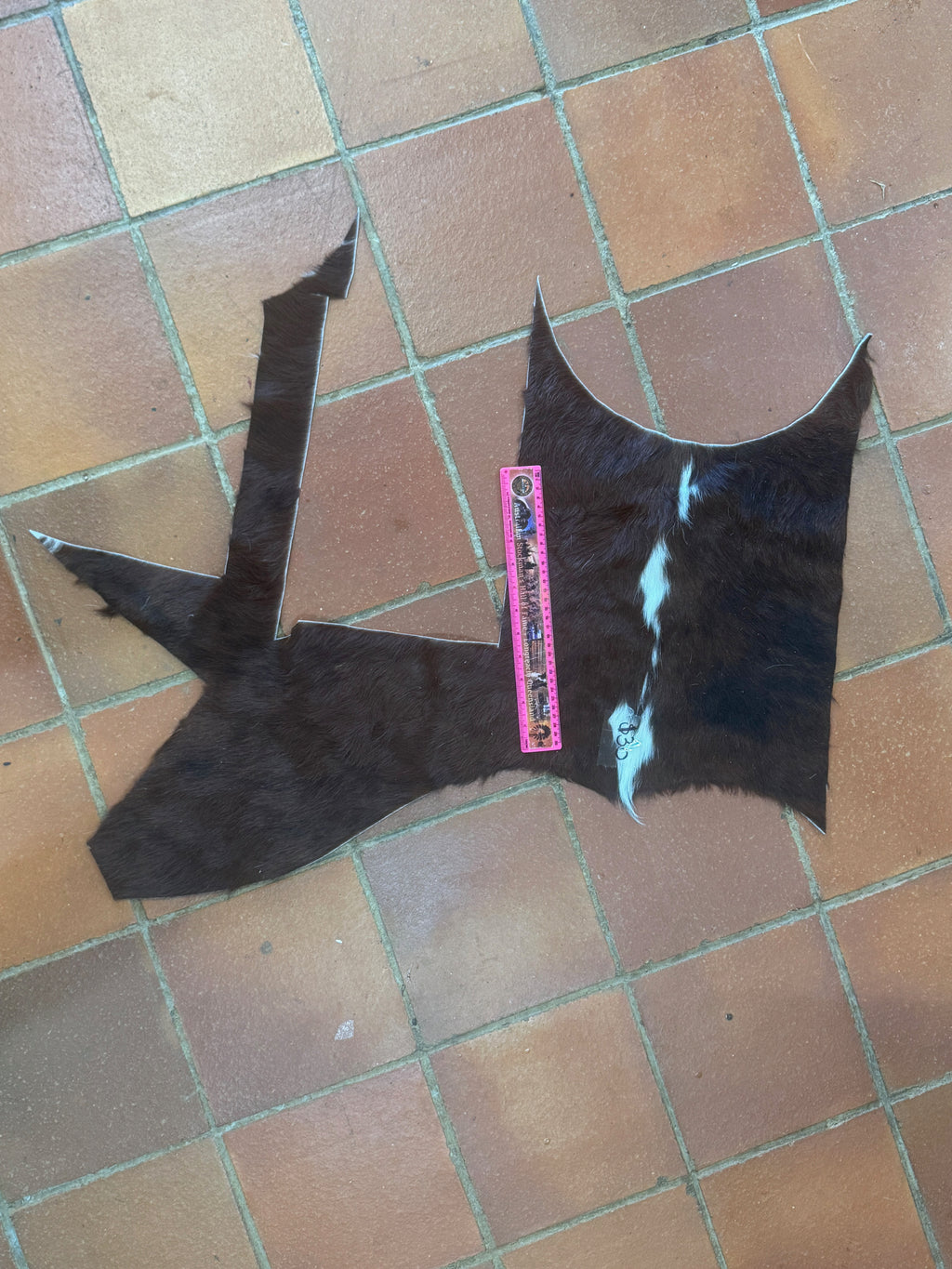 Genuine hide offcuts HO_14