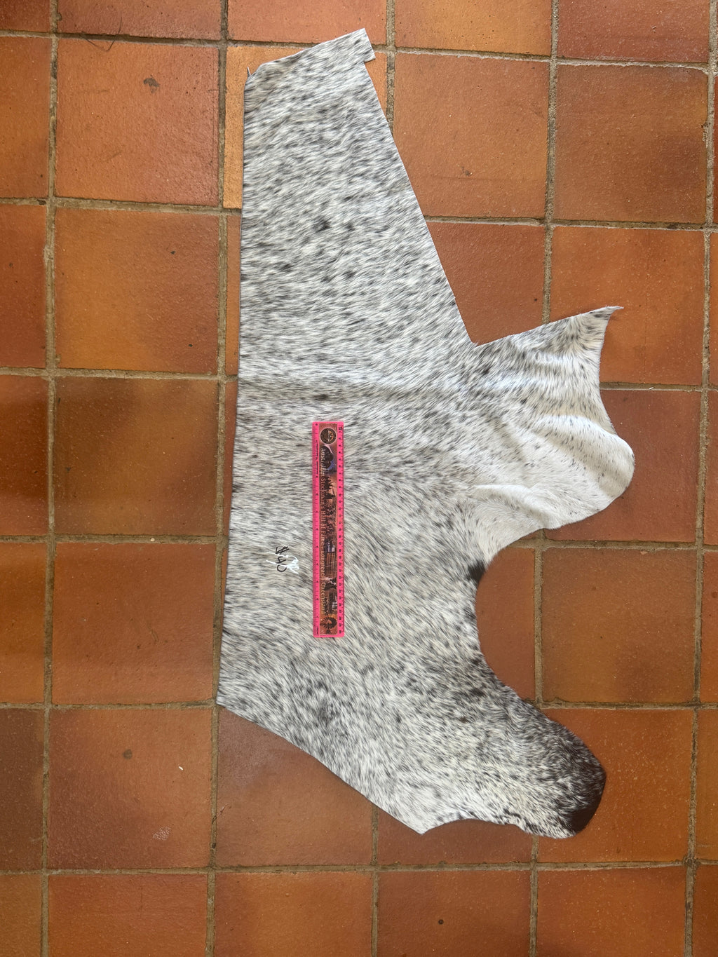 Genuine hide offcuts HO_16