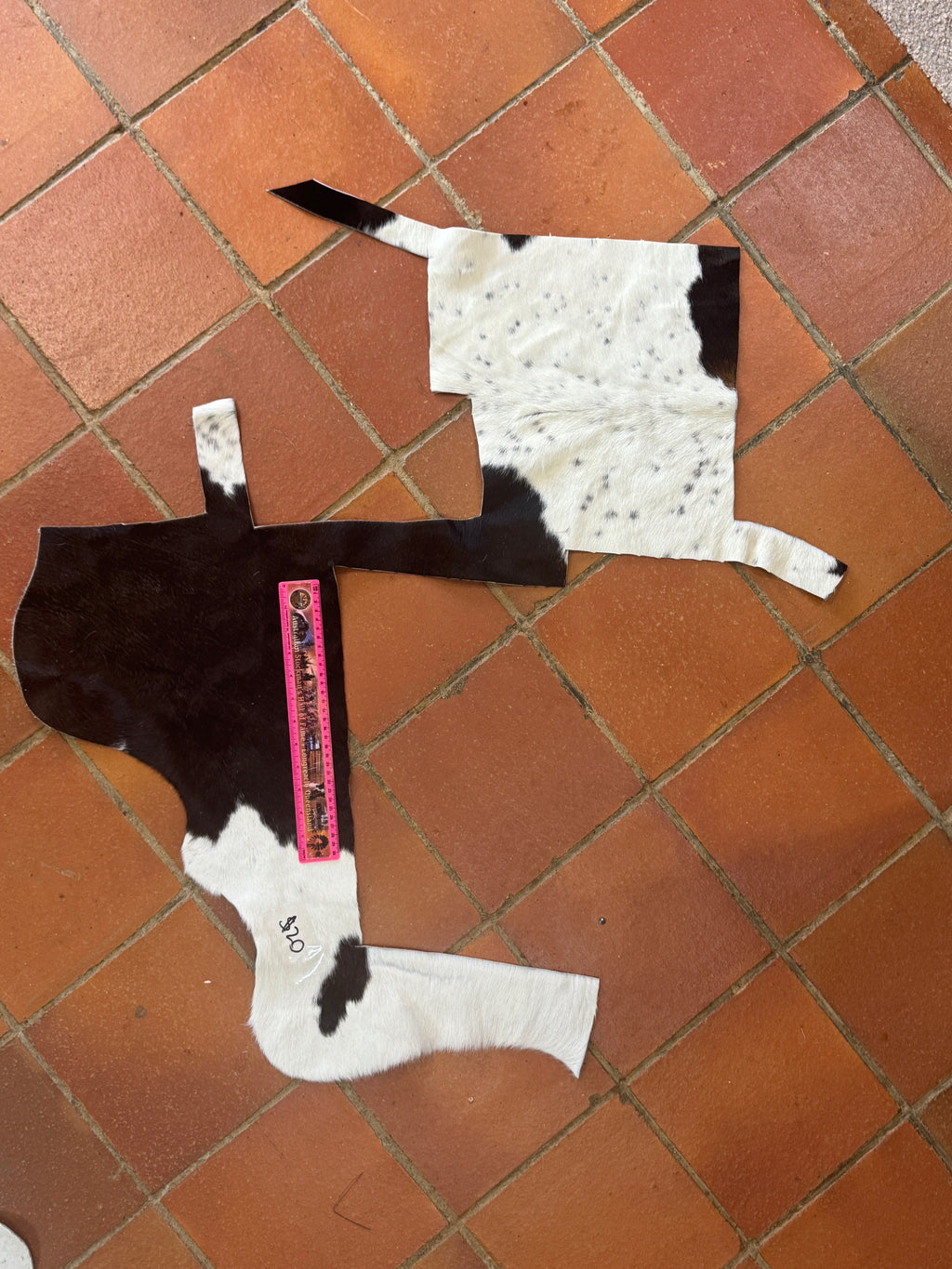 Genuine hide offcuts HO_27