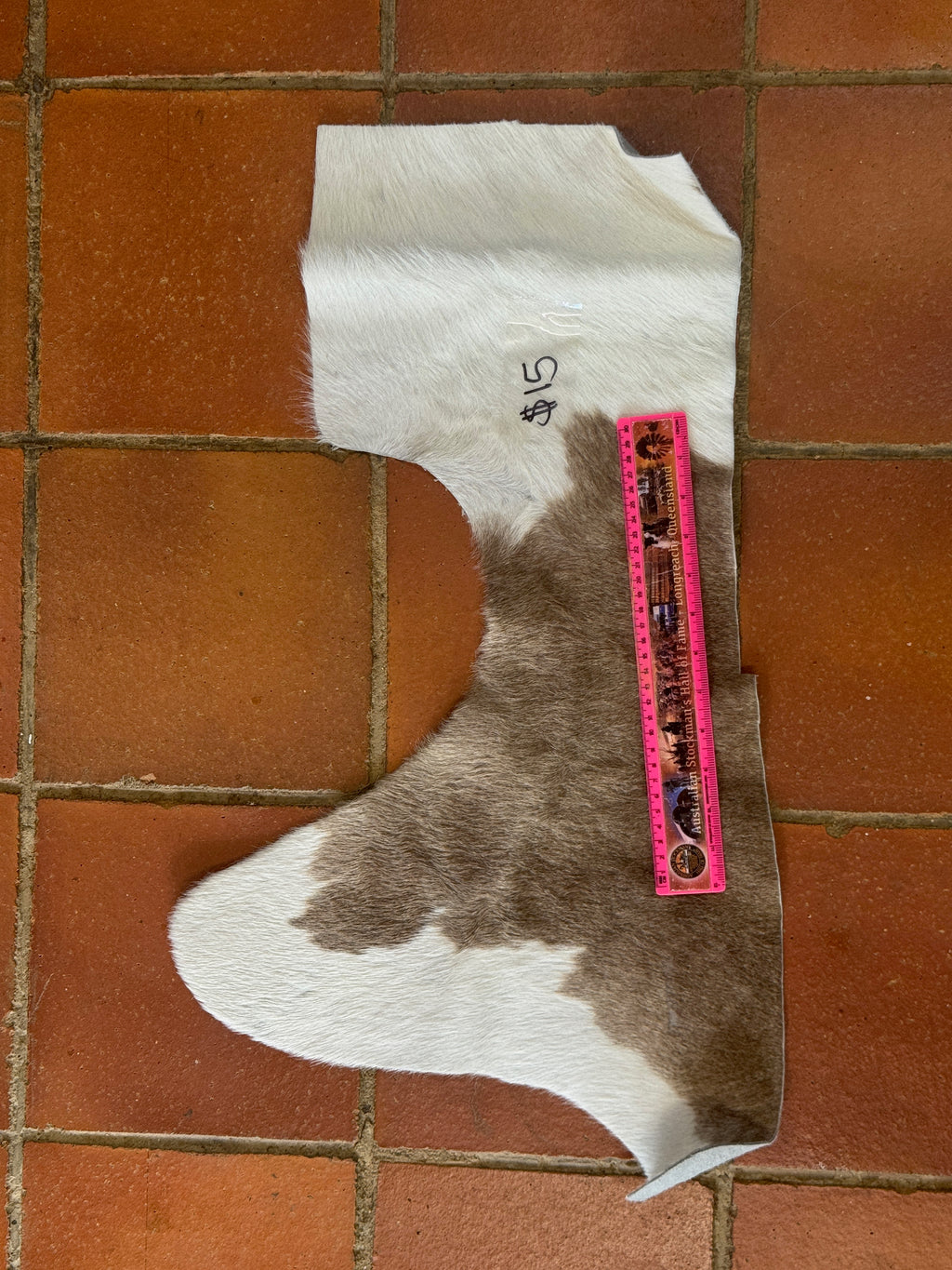 Genuine hide offcuts HO_38