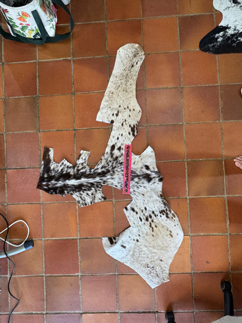 Genuine hide offcuts HO_44