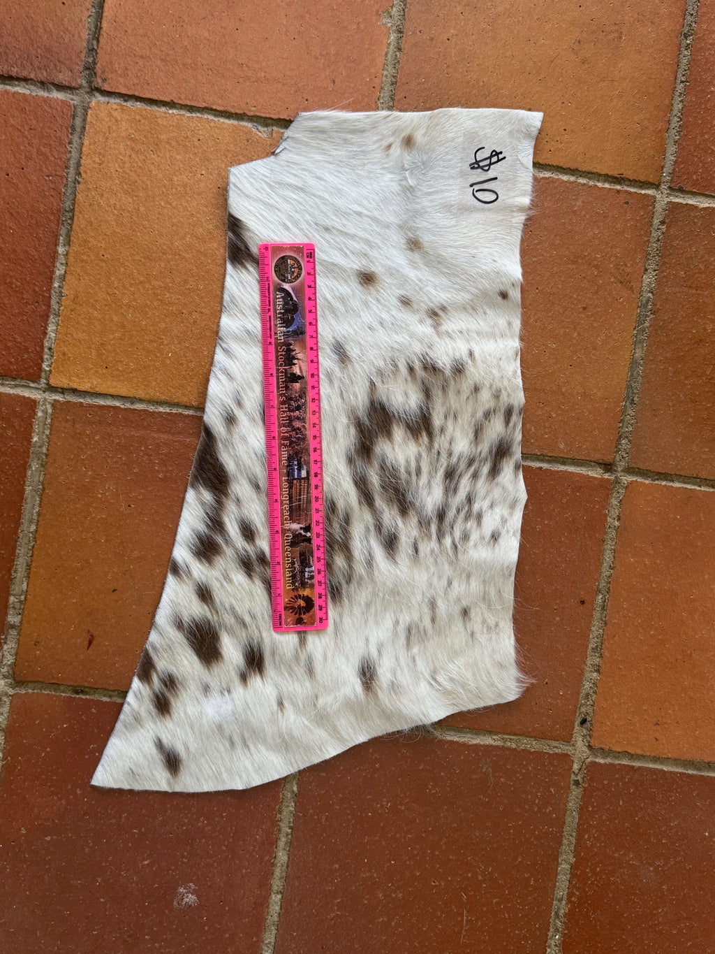 Genuine hide offcuts HO_57