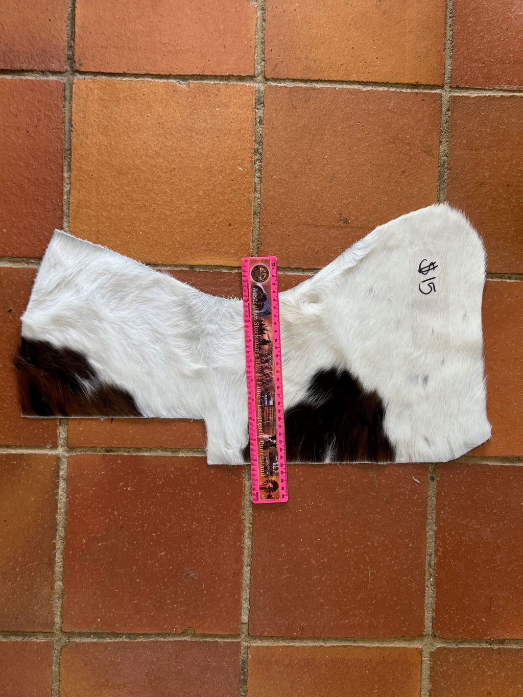 Genuine hide offcuts HO_58