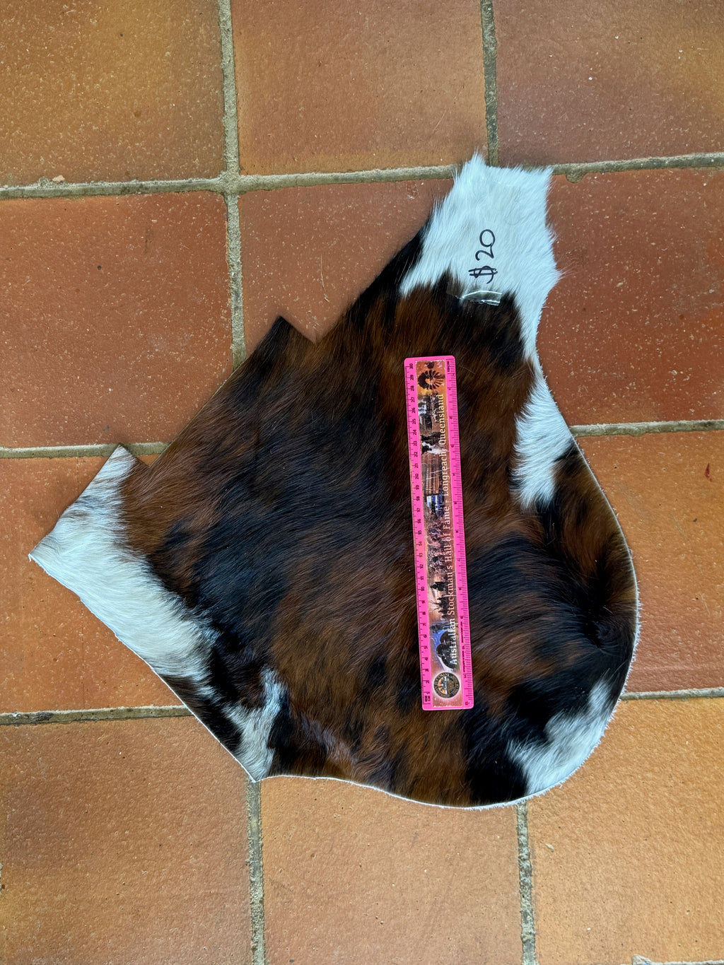 Genuine hide offcuts HO_61