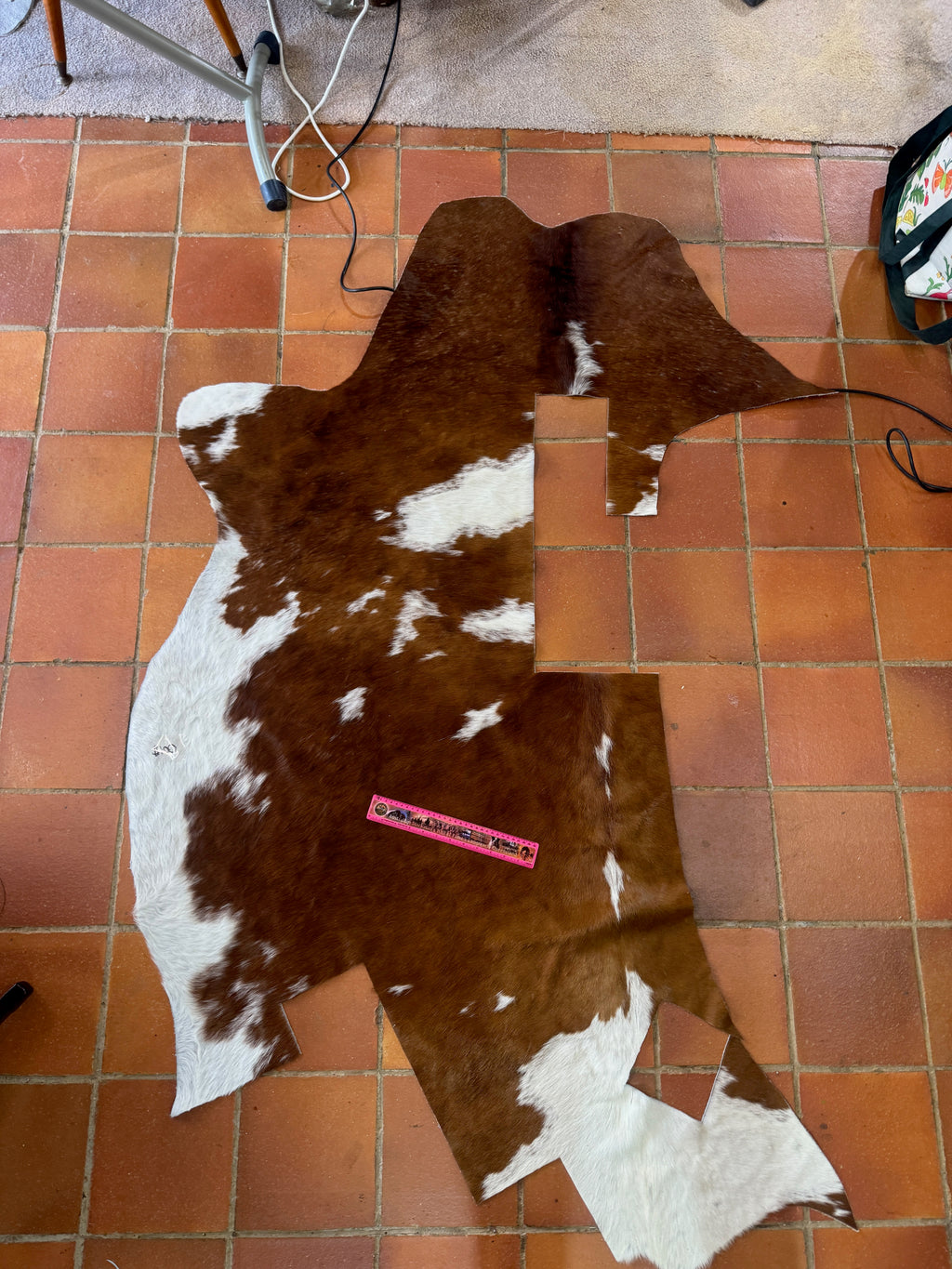 Genuine hide offcuts HO_66